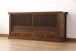 ビンテージ家具　高級品　シノワズリ様式　クルミ材　手彫りの彫刻が細やかで美しいサイドボード(キャビネット、収納棚、ヴィンテージ)(R-054579)