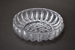 江戸ガラス　小皿(型吹きガラス、ギヤマン、ぎやまん)(R-047437)