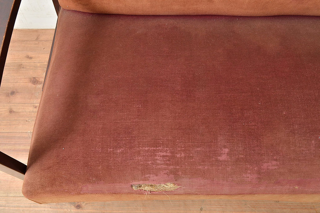 和製アンティーク　カバ材製フレーム　大正ロマンな雰囲気香る二人掛けソファ(2人掛けソファ、アームソファ)(R-047716)
