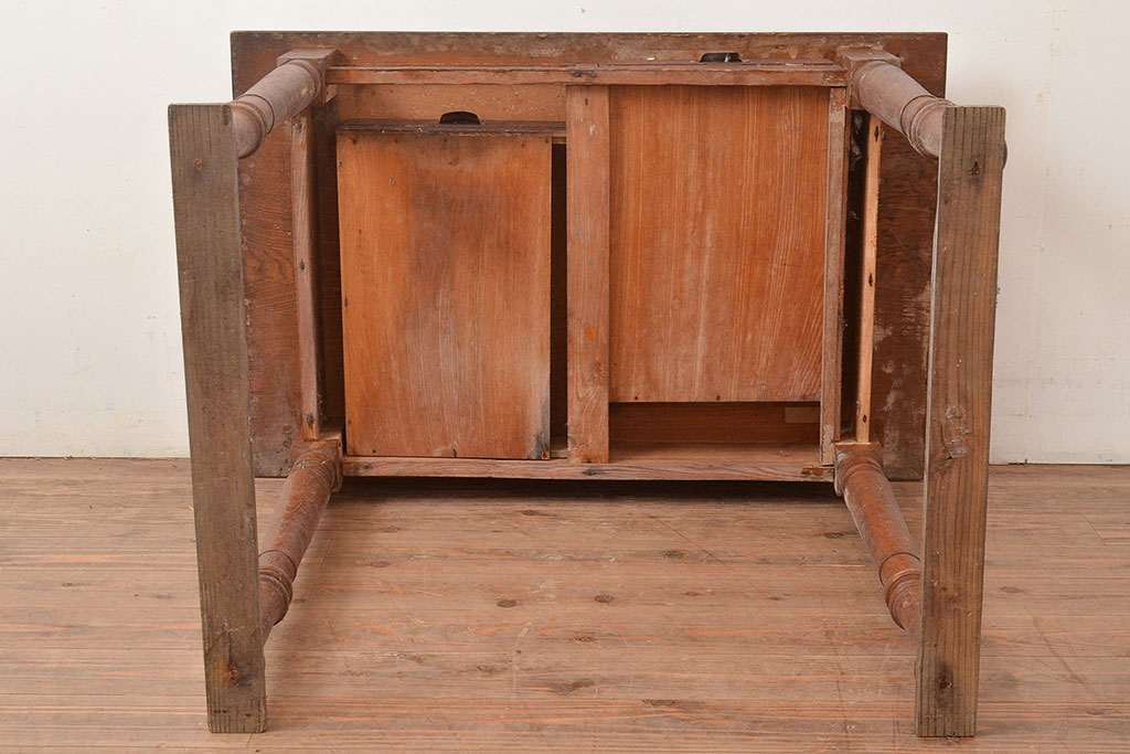 和製アンティーク　大正ロマンな雰囲気香る栓材製サイドテーブル(コンソールテーブル、オケージョナルテーブル)(R-047957)