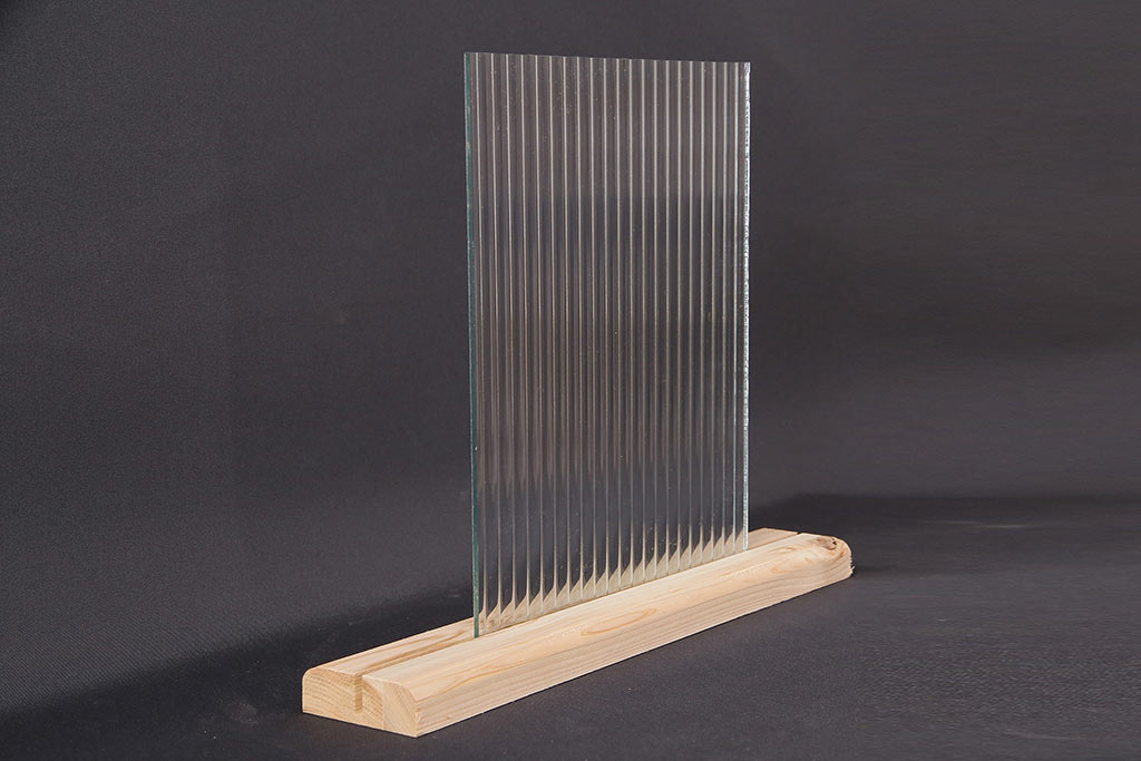 非売品　リメイク用ガラスパーツ　レトロな印象を与えるモールガラス(新品ガラス)(R-048178)