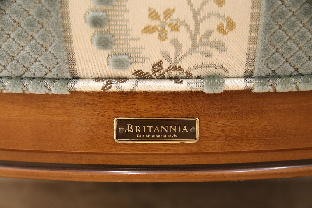 中古　美品　maruni(マルニ木工)　BRITANNIA British classic style　英国アンティークを彷彿とさせるブリタニアシリーズの1人掛けソファ(定価約47万円)(アームソファ、サロンチェア、シングル)(R-048217)