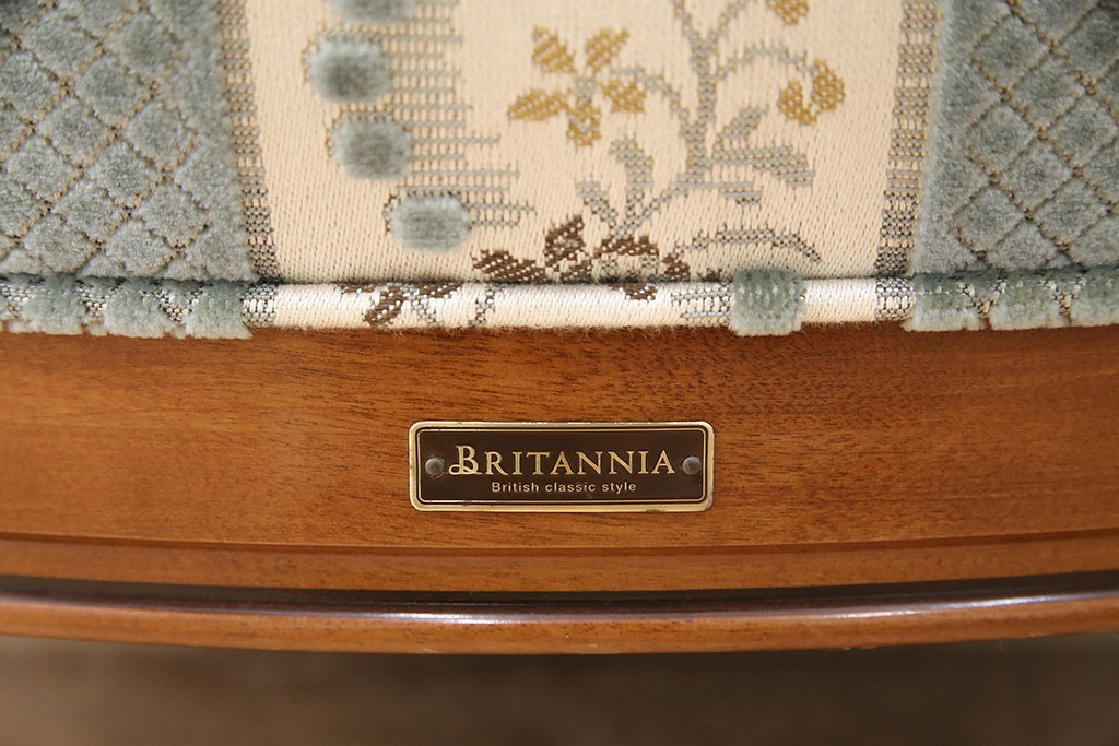 中古　美品　maruni(マルニ木工)　BRITANNIA British classic style　英国アンティークを彷彿とさせるブリタニアシリーズの1人掛けソファ(定価約47万円)(アームソファ、サロンチェア、シングル)(R-048244)
