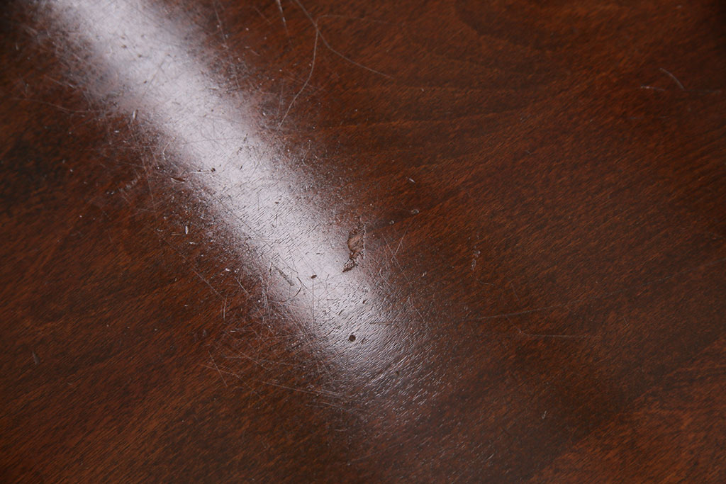 【セミオーダー家具実例】松本民芸家具の#29安川型卓に高品質リペアを施しました。天板と脚の間に木材を足して高さをご希望サイズにリサイズし、元の雰囲気そのままに仕上げました。(サイドテーブル、コンソールテーブル)