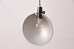 アンティーク照明　シェードがお洒落!メンズライクの空間づくりにおすすめの吊り下げ照明(ペンダントライト、天井照明、シェード)(R-049129)