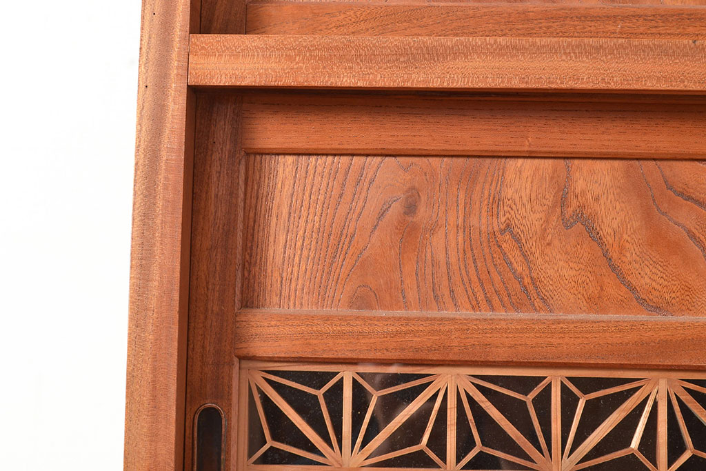 和製アンティーク　前面ケヤキ材　麻の葉の組子がアクセントになった、和の趣きを感じさせる箪笥サイドボード(関東水屋箪笥、キャビネット、収納棚)(R-049151)