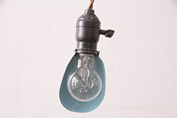 和製アンティーク　ブルーカラーがお部屋のアクセントになる、お洒落な吊り下げ照明(天井照明、ペンダントライト、シェード)(R-049236)
