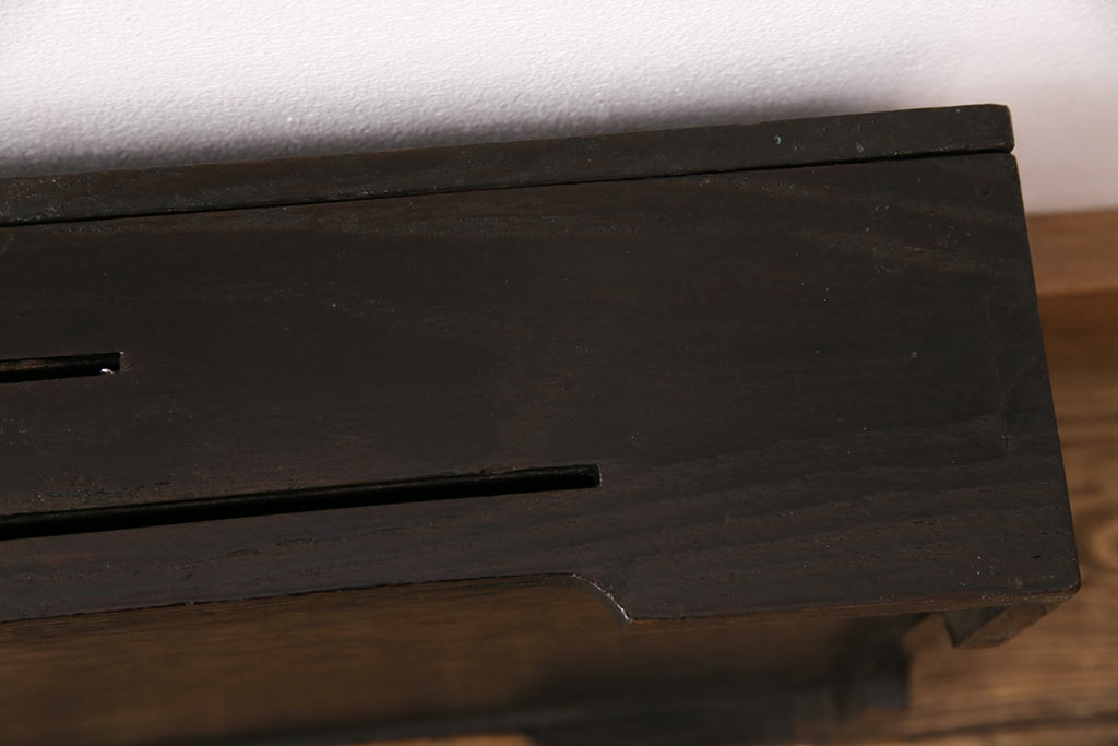 和製アンティーク　総栗材　漆塗り　和の趣溢れるインテリアにおすすめの収納箱(木箱、小物収納)(R-049561)
