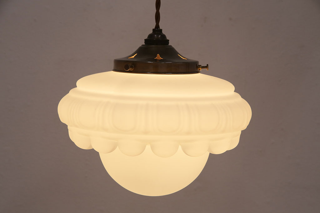 アンティーク照明　可愛らしい凝ったデザインが魅力的な天井照明(吊り下げ照明、ペンダントライト)(R-050100)
