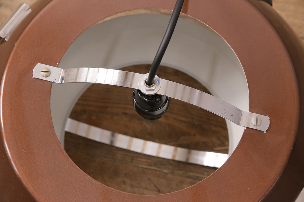 北欧ヴィンテージ　デンマーク　ミッドセンチュリースタイルにおすすめのアルミ製の天井照明(吊り下げ照明、ペンダントライト、ビンテージ)(R-050296)