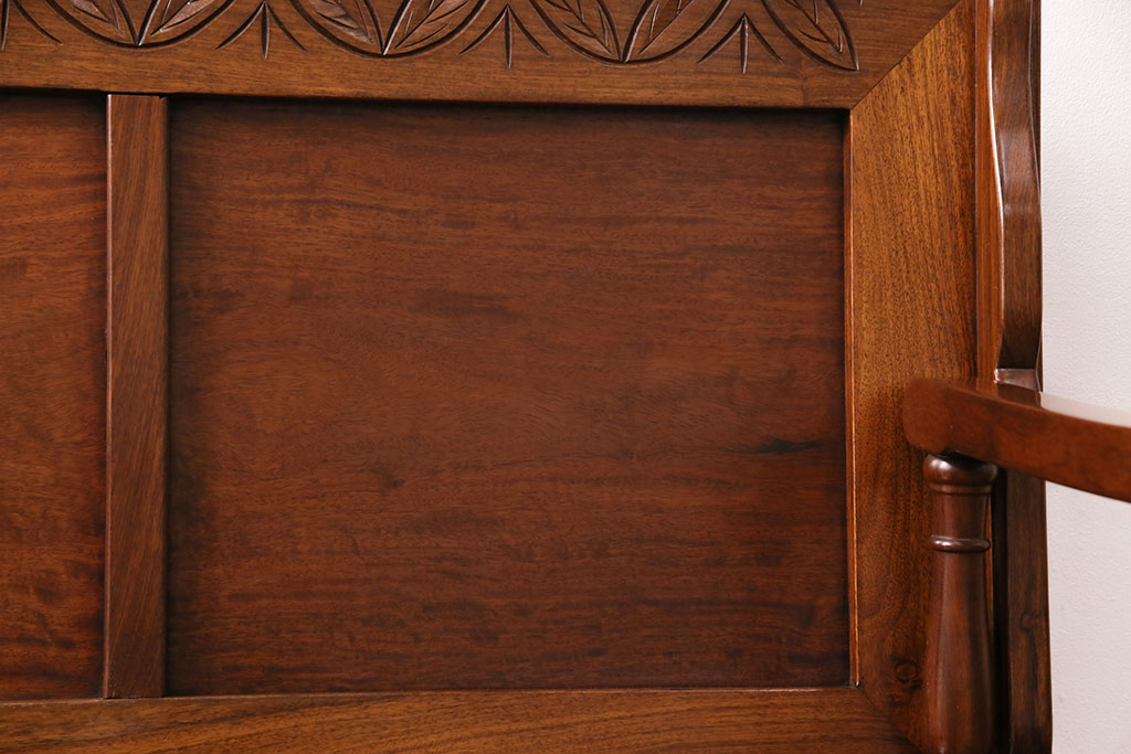 中古　カリン材製　高級家具　いろいろな使い方を楽しめる、便利なモンクスベンチ(ブランケットボックス、テーブル、サイドボード、花梨材)(R-050345)