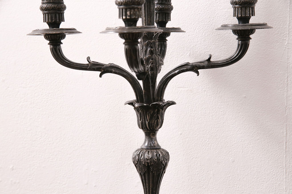 ヴィンテージ照明　フランスビンテージ　クリストフル　キャンドルスタンド型のテーブルスタンド(テーブルランプ、卓上照明)(R-050349)