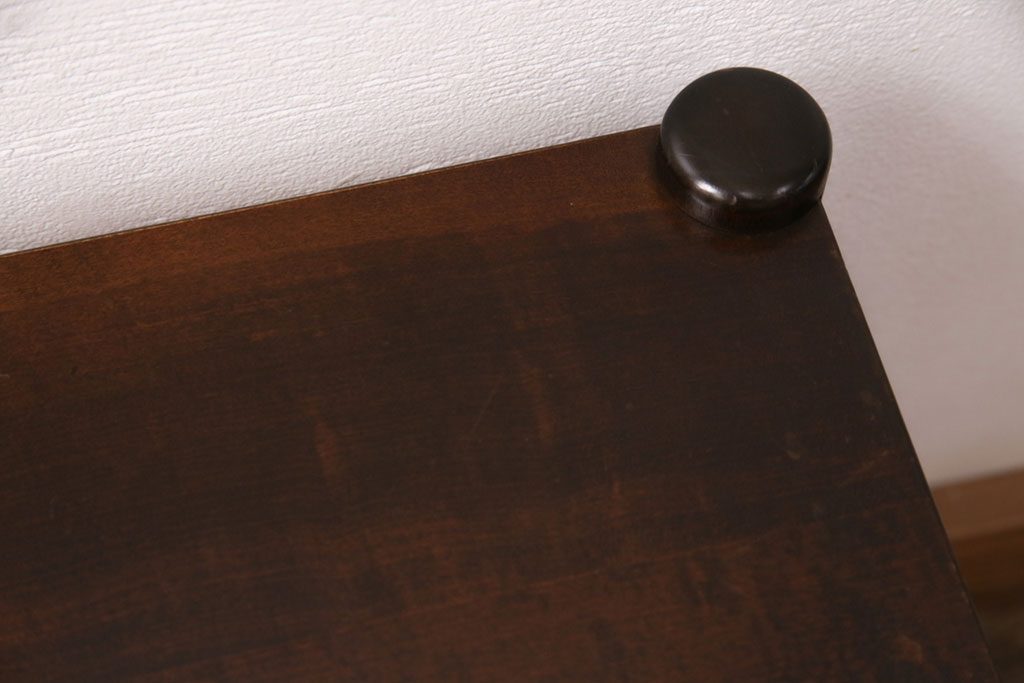 中古　北海道民芸家具　シンプルな佇まいがお部屋に取り入れやすい板座のスツール(花台、サイドテーブル、飾り台)(R-050510)