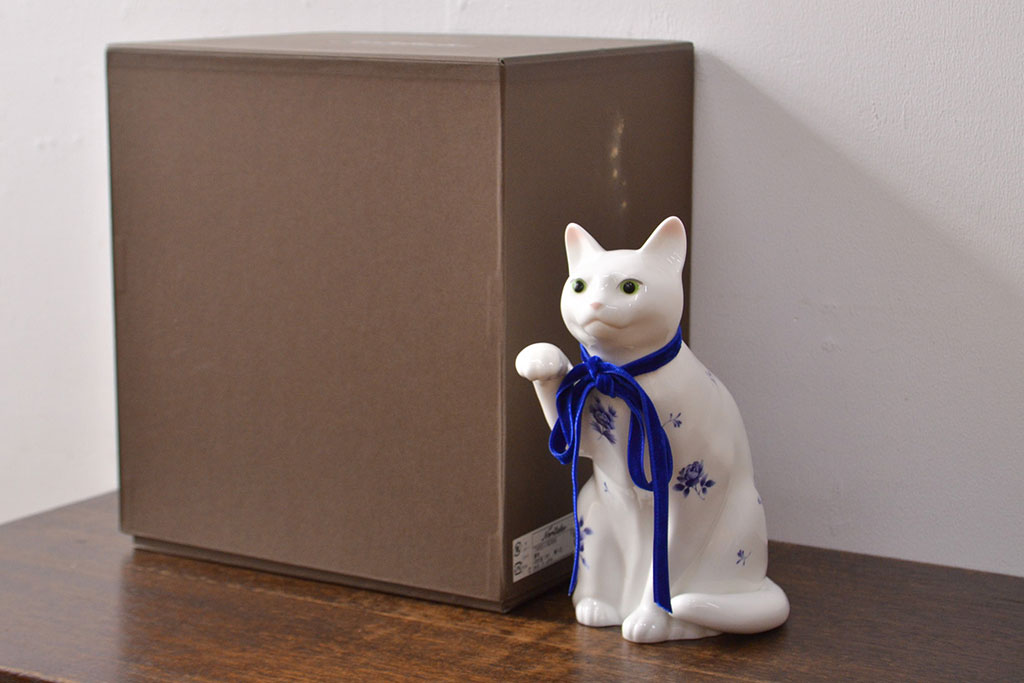 ノリタケ Noritake 招き猫(中) 青小花 置物(ホームアクセサリー