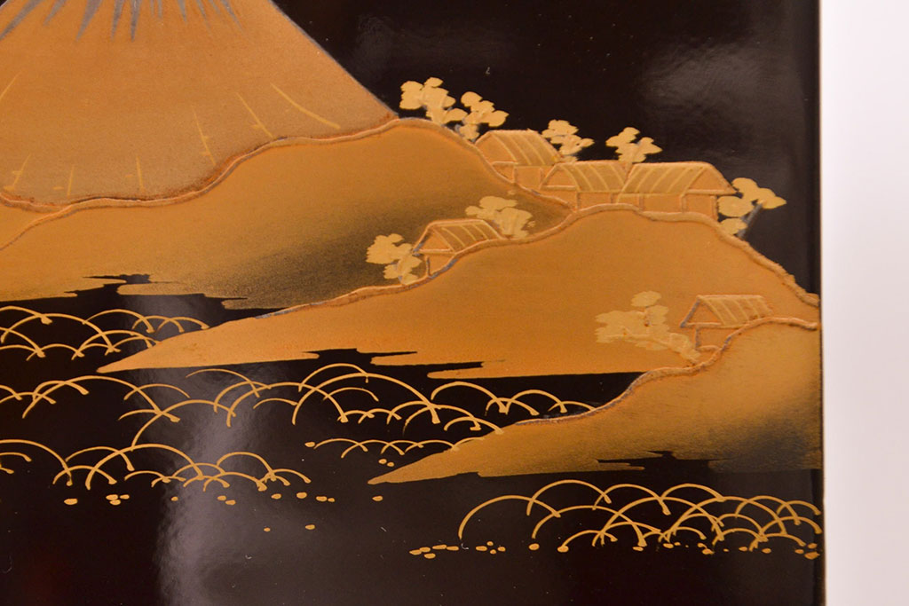 明治期　富士風景図変わり　金蒔絵　五段重箱(共箱、漆器)(R-052006)