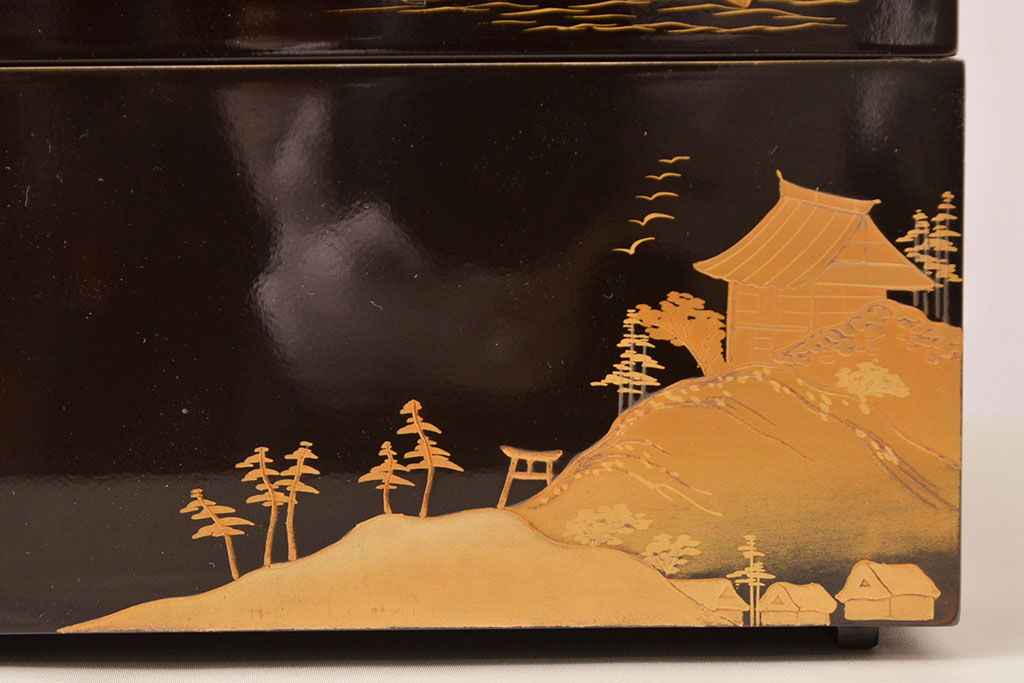 明治期　富士風景図変わり　金蒔絵　五段重箱(共箱、漆器)(R-052006)