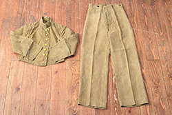 当時物　旧日本海軍　予科練三種軍衣　上下セット(ズボン、袴、軍服)(R-052319)