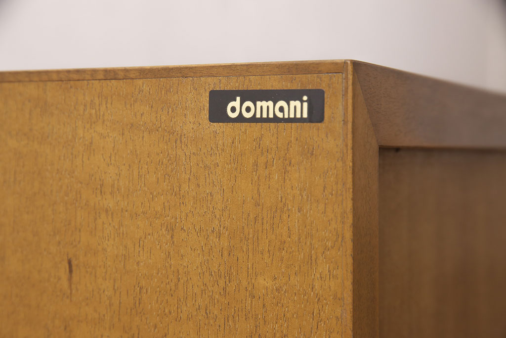 中古　美品　カリモク家具(karimoku)　domani(ドマーニ)　Morganton(モーガントン)　直線的でシンプルなデザインが目を引くサイドボード(定価約38万円)(ローボード、収納棚、引き出し、キャビネット)(R-052880)