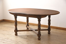 イギリスビンテージ　すらりと伸びた猫脚がクラシカルな雰囲気を醸し出すネストテーブル(サイドテーブル、コーヒーテーブル、カフェテーブル、ローテーブル、レザートップ、ヴィンテージ)(R-064173)